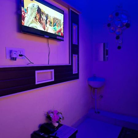Hotel Sgh Subhadra Guest House Ayodhya Kültér fotó