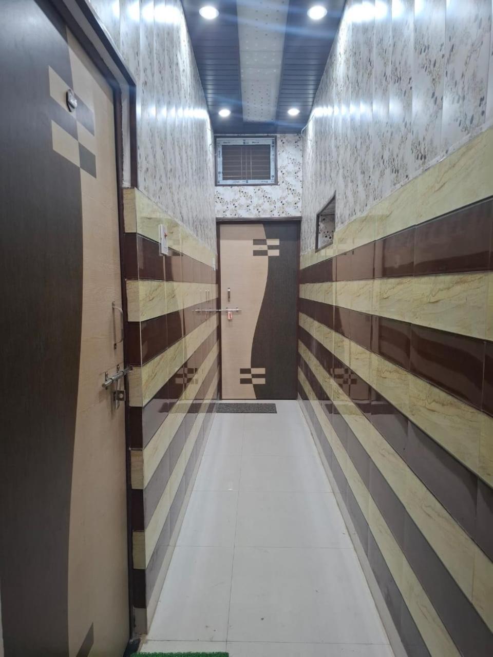 Hotel Sgh Subhadra Guest House Ayodhya Kültér fotó